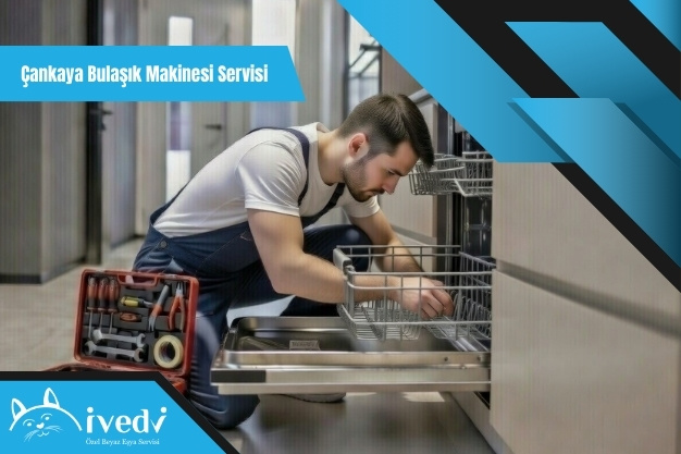 Altındağ bulaşık makinesi servisi teknisyeni makinenin su püskürtme kolları ve program panelini inceliyor