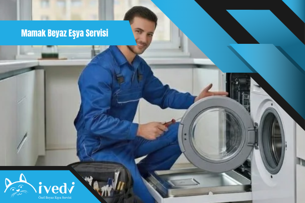 Mamak beyaz eşya servisi uzmanı arızalı buzdolabında teknik kontrol ve onarım işlemi yapıyor